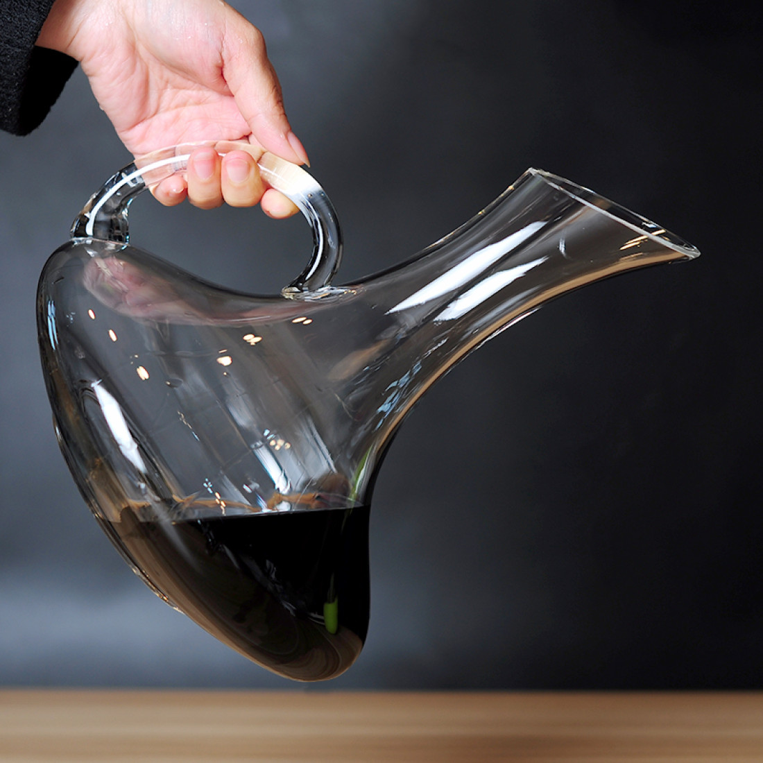 Carafa din sticla pentru vin, 1.8L, design elegant modern