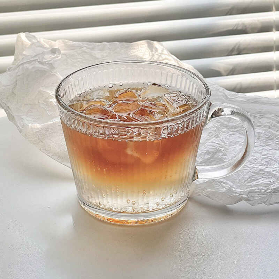 Set 2 cani largi, 380 ml, transparente cu design striat si maner, perfecte pentru mic dejun, desert, cafea, 10 x 8 cm