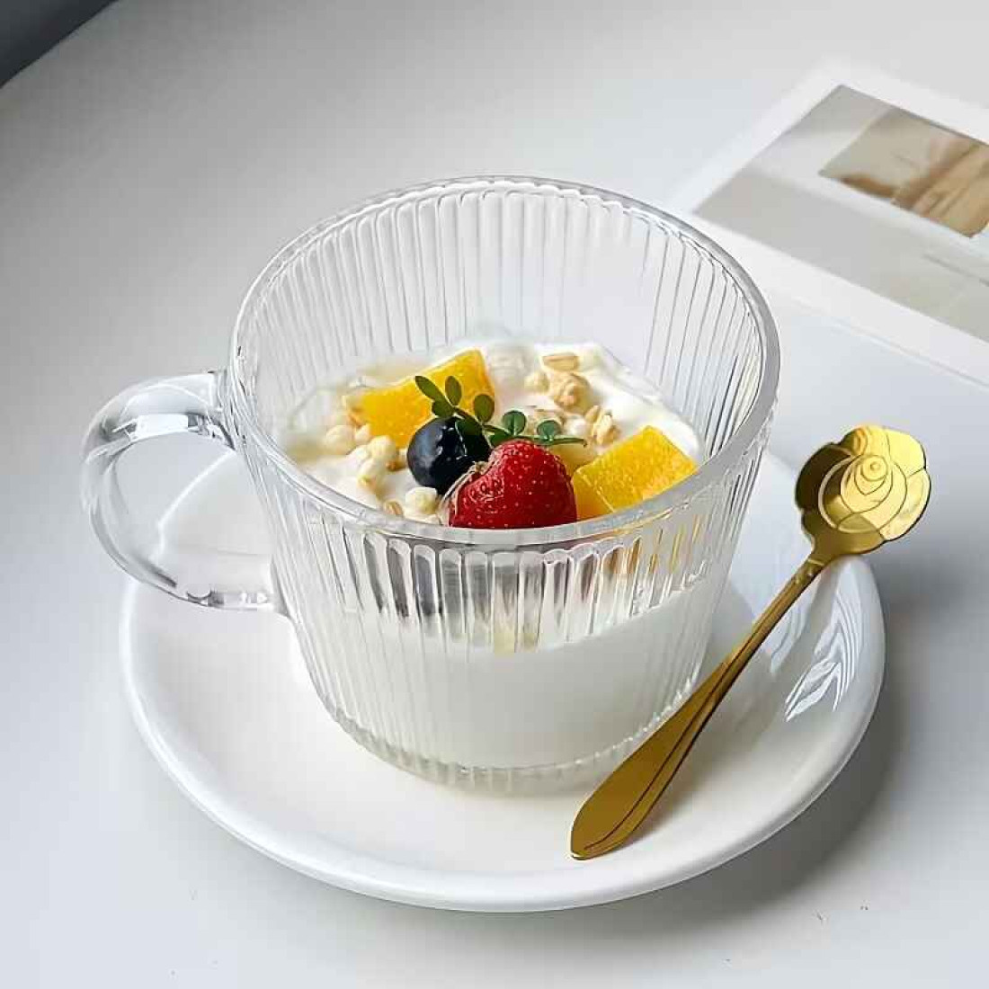 Set 2 cani largi, 380 ml, transparente cu design striat si maner, perfecte pentru mic dejun, desert, cafea, 10 x 8 cm