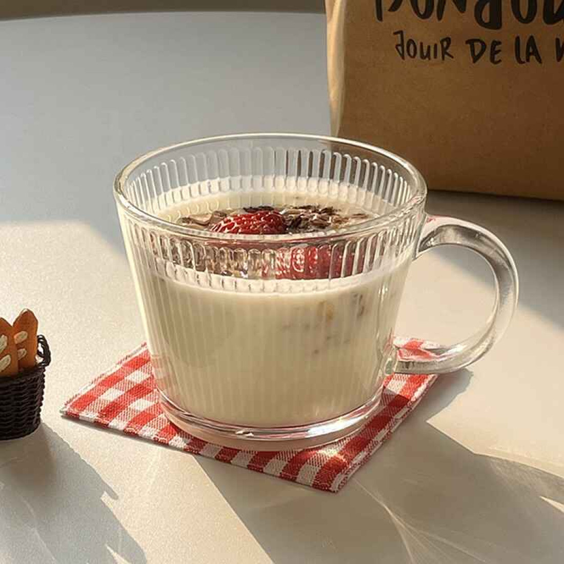 Set 2 cani largi, 380 ml, transparente cu design striat si maner, perfecte pentru mic dejun, desert, cafea, 10 x 8 cm
