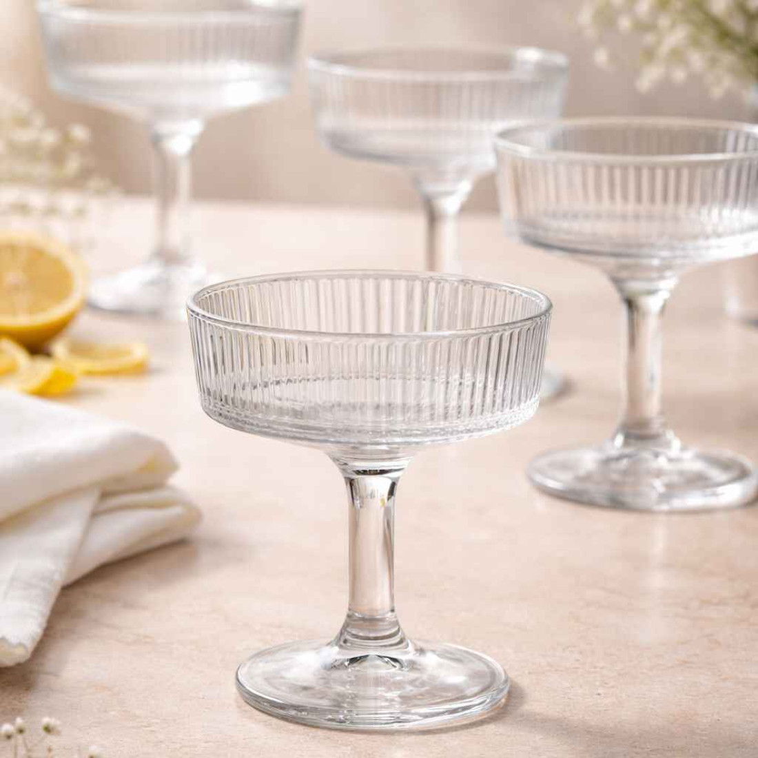Set 6 cupe cu picior elegante din sticla multifunctionale pentru servire desert, inghetata, fructe 10 cm diametru, 10 cm inaltime