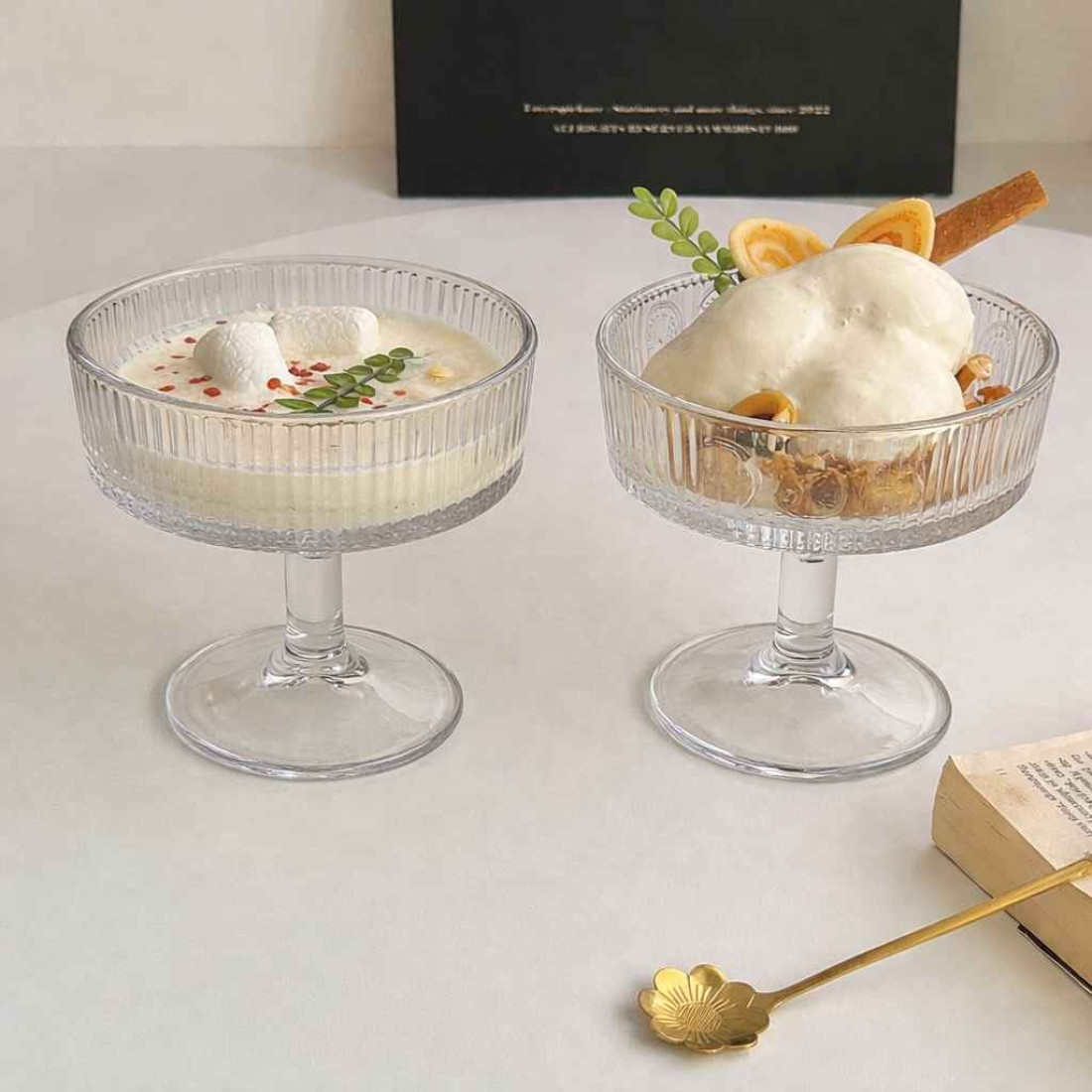 Set 6 cupe cu picior elegante din sticla multifunctionale pentru servire desert, inghetata, fructe 10 cm diametru, 10 cm inaltime