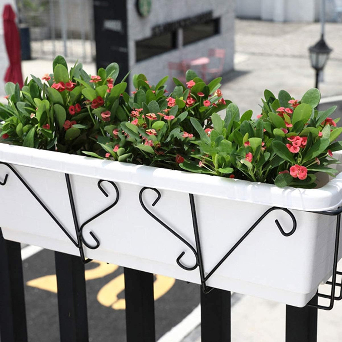 Suport jardiniera metalic cu agatatori, design elegant, negru