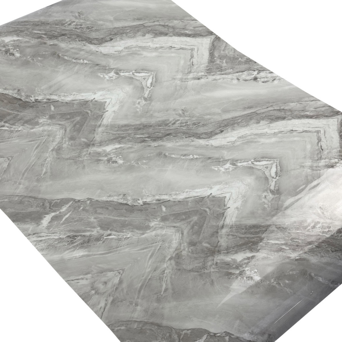 Tapet autoadeziv alb, design realist tip marmura, gri, 60x300cm, proprietati de mascare a neregularitatilor delicate ale peretilor RAC-0034