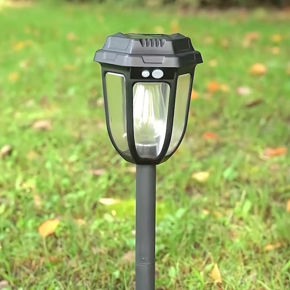 Lampa Solara 2 in 1 cu Senzor de Miscare, pentru Perete sau cu Tarus, 600 lm, Baterie 1200 mAh, Lumina LED, Reglare Intensitate, IP65, Pentru Gradina, Curte, Terasa, Alei Lampa Solara 2 in 1 cu Senzor de Miscare, pentru Perete sau cu Tarus, 600 lm, Baterie 1200 mAh, Lumina LED, Reglare Intensitate, IP65, Pentru Gradina, Curte, Terasa, Alei