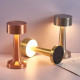 Lampa de masa LED reincarcabila cu USB Type-C, lumina calda, corp din aluminiu, 9 x 9 x 21 cm, auriu Lampa de masa LED reincarcabila cu USB Type-C, lumina calda, corp din aluminiu, 9 x 9 x 21 cm, auriu