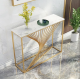 Suport decorativ auriu din metal cu blat alb, design geometric modern, 120 x 40 x 75 cm Suport decorativ auriu din metal cu blat alb, design geometric modern, 120 x 40 x 75 cm