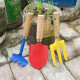 Set 3 Mini Unelte de Gradina Multicolore cu Manere din Lemn - Grebla, Furculita si Lopatica Set 3 Mini Unelte de Gradina Multicolore cu Manere din Lemn - Grebla, Furculita si Lopatica