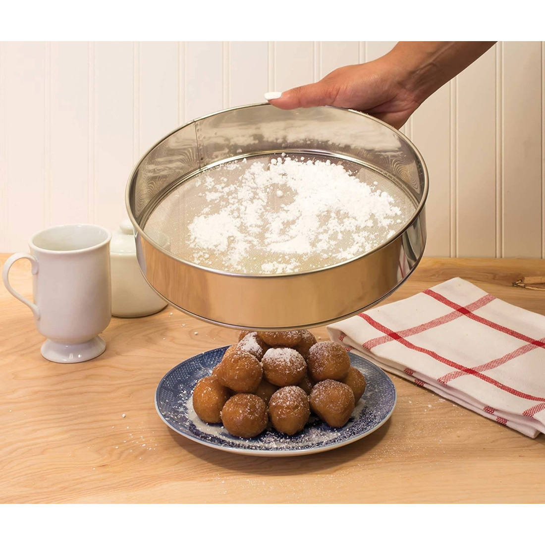 Set 6 site rotunde din inox pentru cernut faina, diametre 15, 17, 19, 20, 23 si 26 cm Set 6 site rotunde din inox pentru cernut faina, diametre 15, 17, 19, 20, 23 si 26 cm