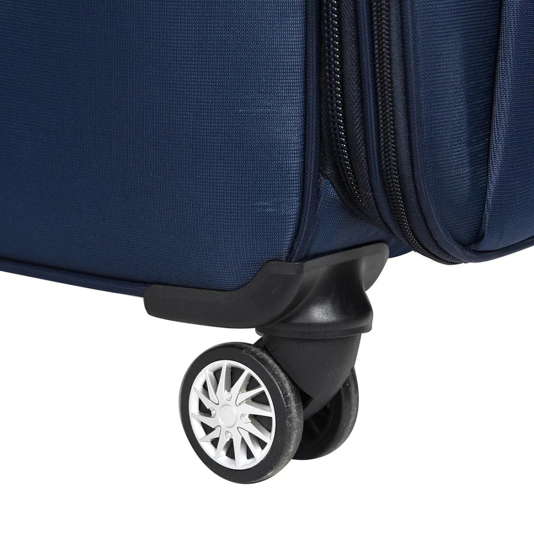 Troler Business, 24 inch, material textil, impermeabil, patru roti rotative 360° silentioase, maner telescopic, incuietoare cu combinatie, albastru Troler Business, 24 inch, material textil, impermeabil, patru roti rotative 360° silentioase, maner telescopic, incuietoare cu combinatie, albastru