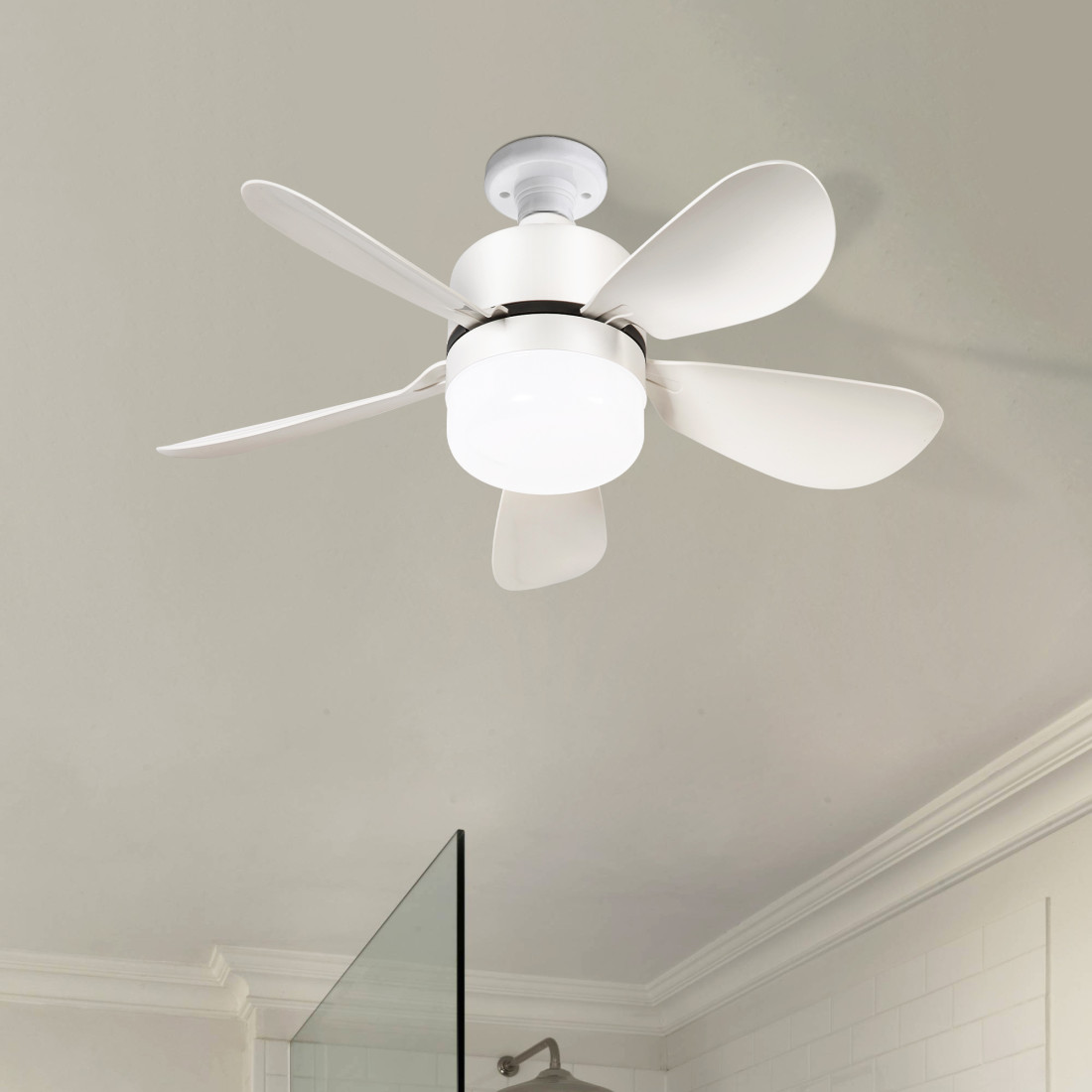 Ventilator de tavan cu bec LED si telecomandă, 24W, design modern, lumina reglabila, 3 trepte de viteza, setare oprire automata, 3000K-6500K CCT Ventilator de tavan cu bec LED si telecomandă, 24W, design modern, lumina reglabila, 3 trepte de viteza, setare oprire automata, 3000K-6500K CCT